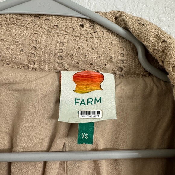FARM Rio Beige Eyelet Jacket - Picture 2 of 4